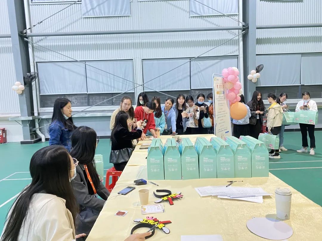 5z5BRjRNVQ.jpg 5z5BRjRNVQ.jpg